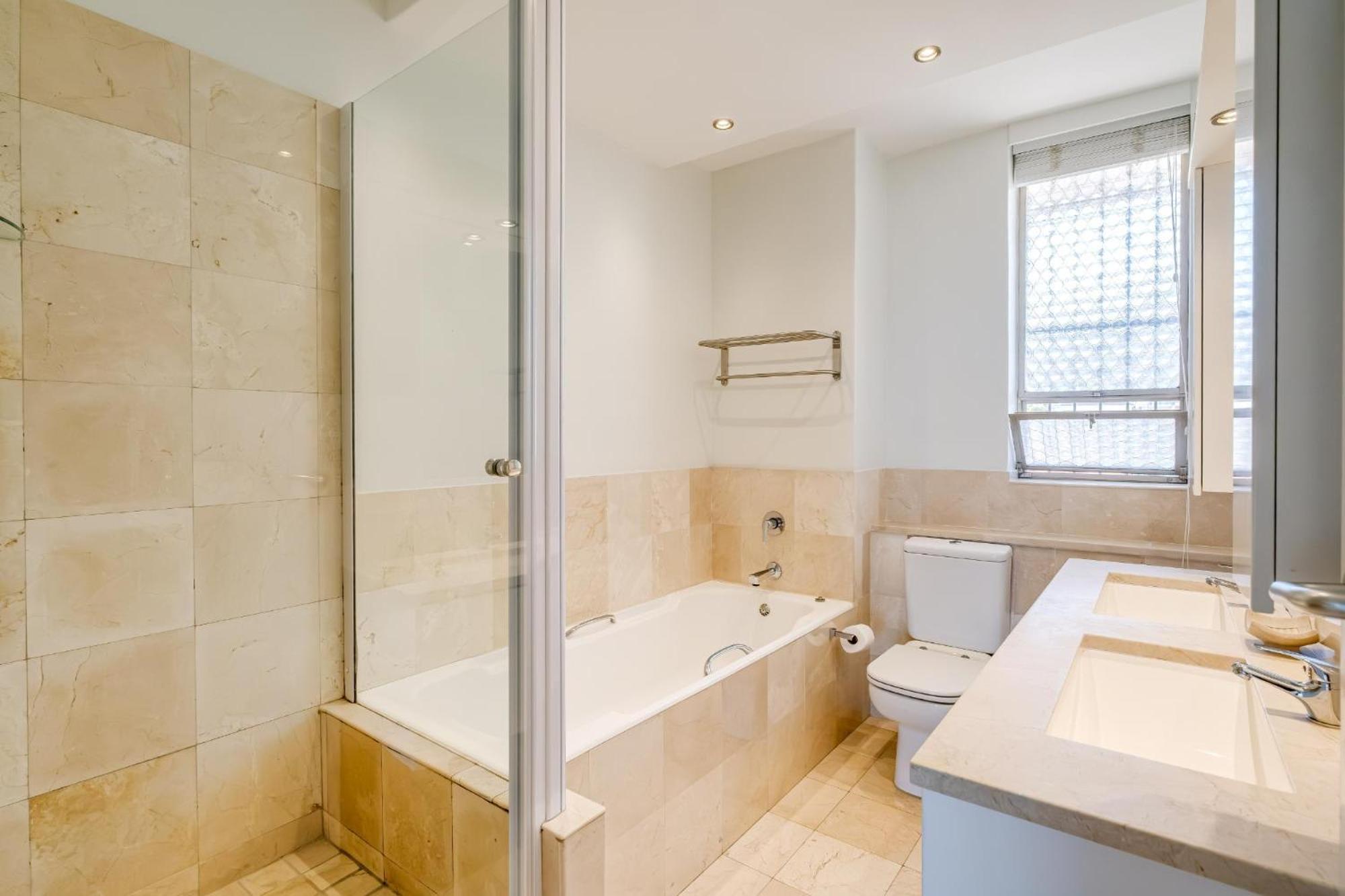 Camps Bay Beachside 2bed W Sea View Cloud 9 Apartment Cape Town
