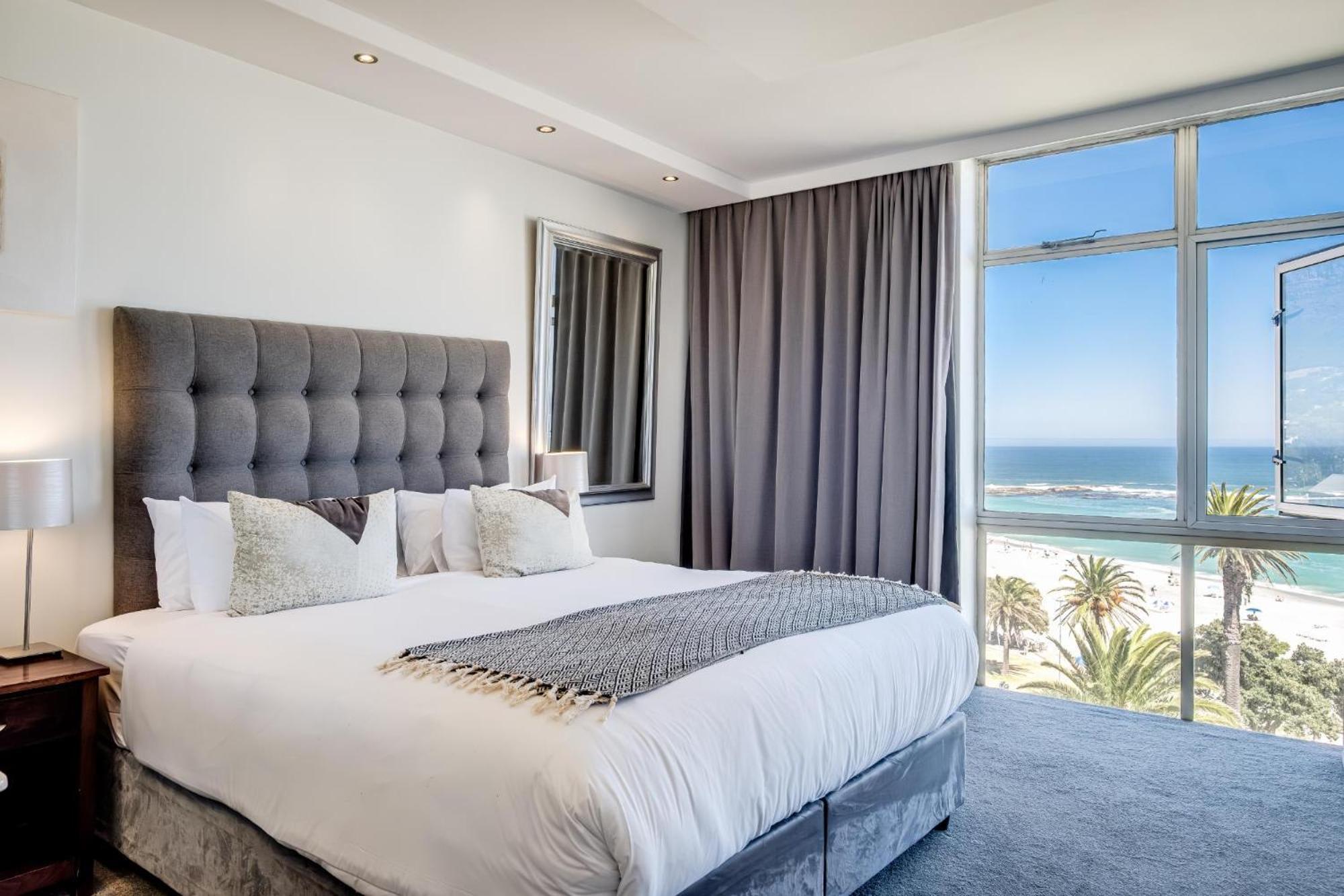 Camps Bay Beachside 2bed W Sea View Cloud 9