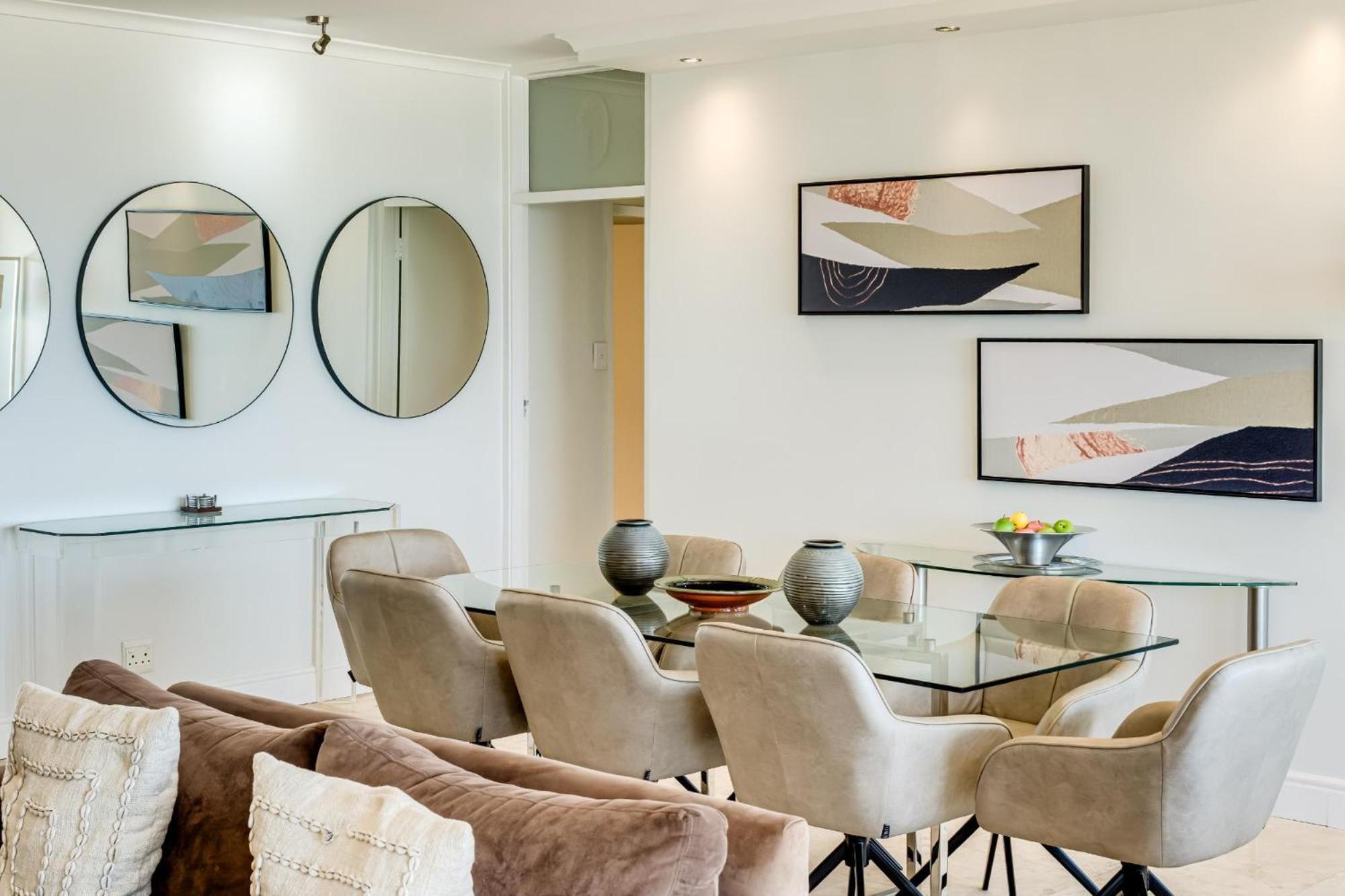 Apartment Camps Bay Beachside 2bed W Sea View Cloud 9 *
